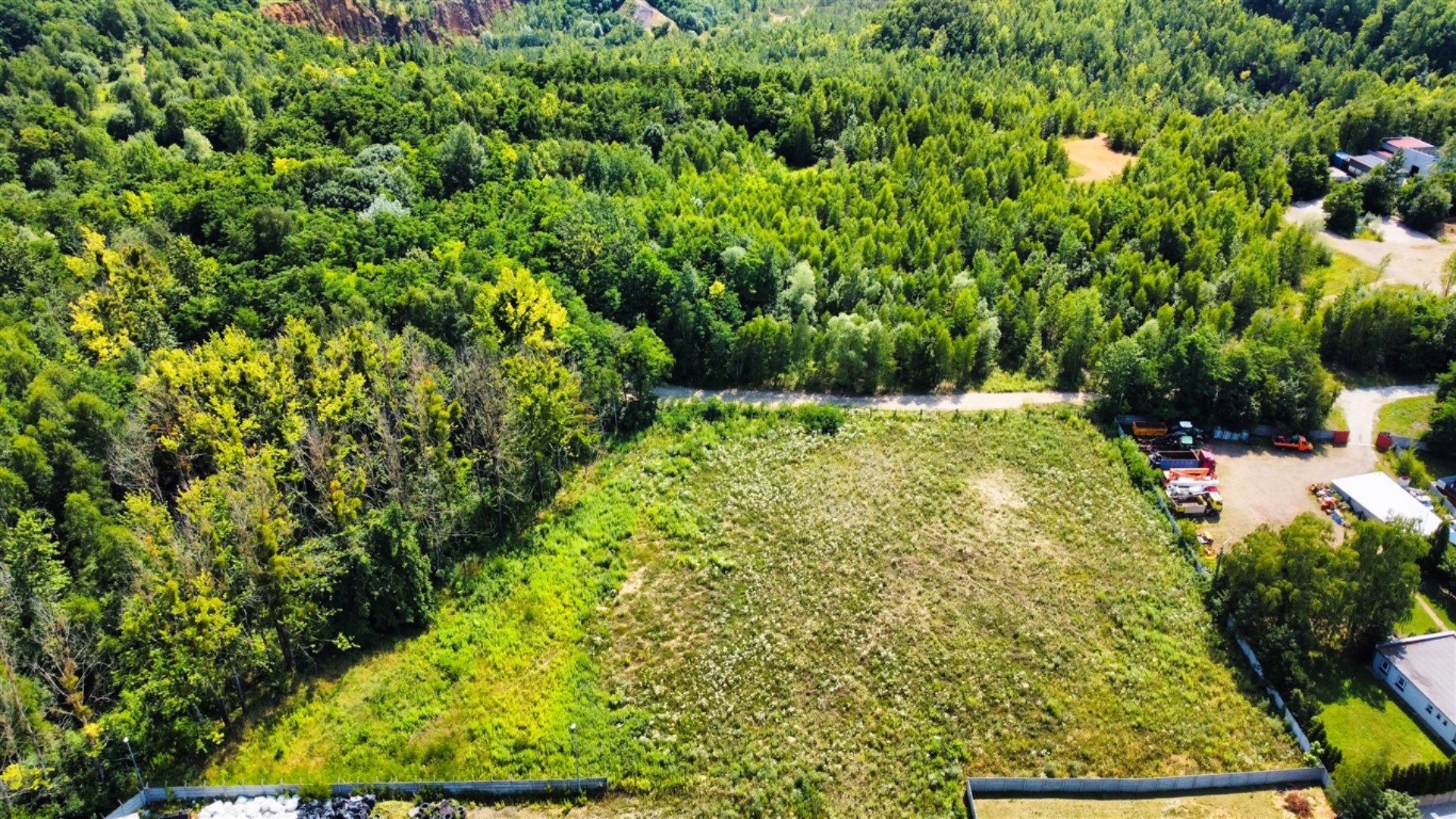 Działka na sprzedaż