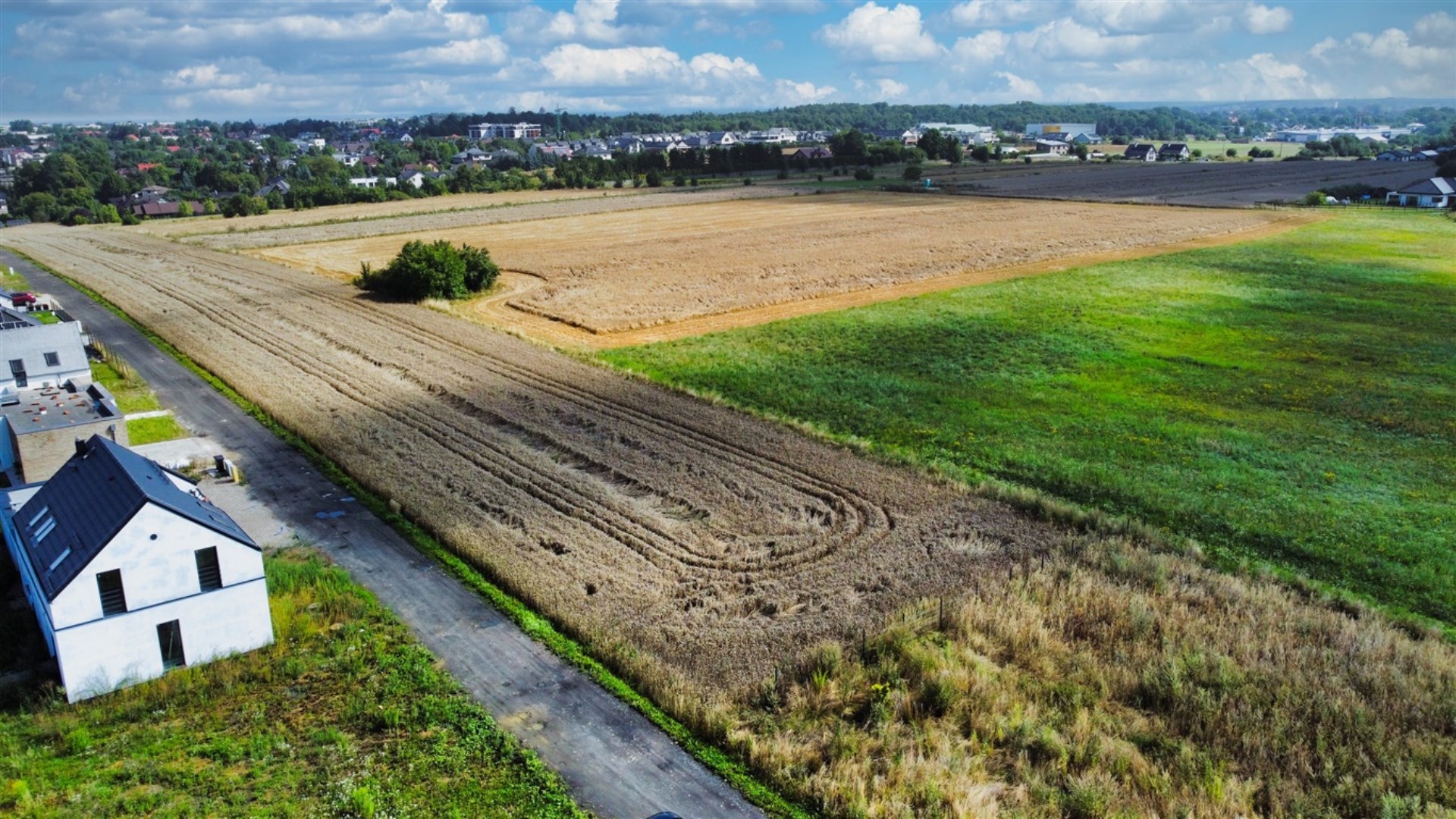 Działka na sprzedaż