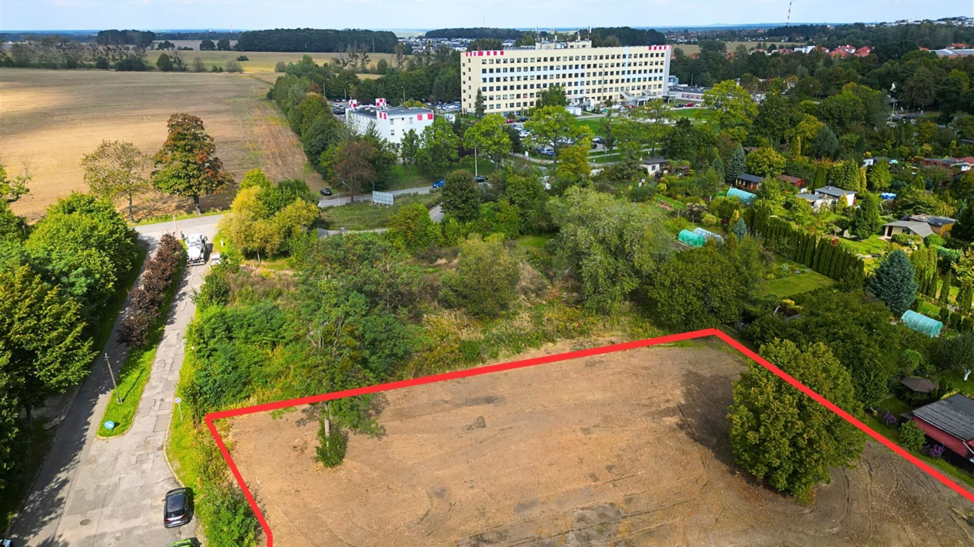 Działka na sprzedaż