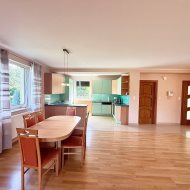 Dom na sprzedaż